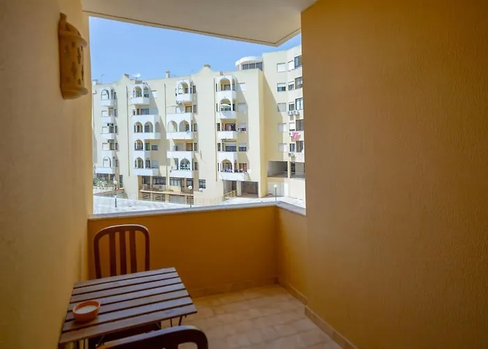 Cozy Apartment Near The Beach
