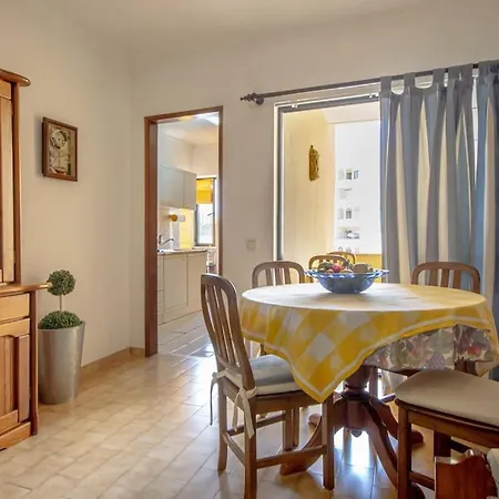 Cozy Apartment Near The Beach Portimao Exterior photo